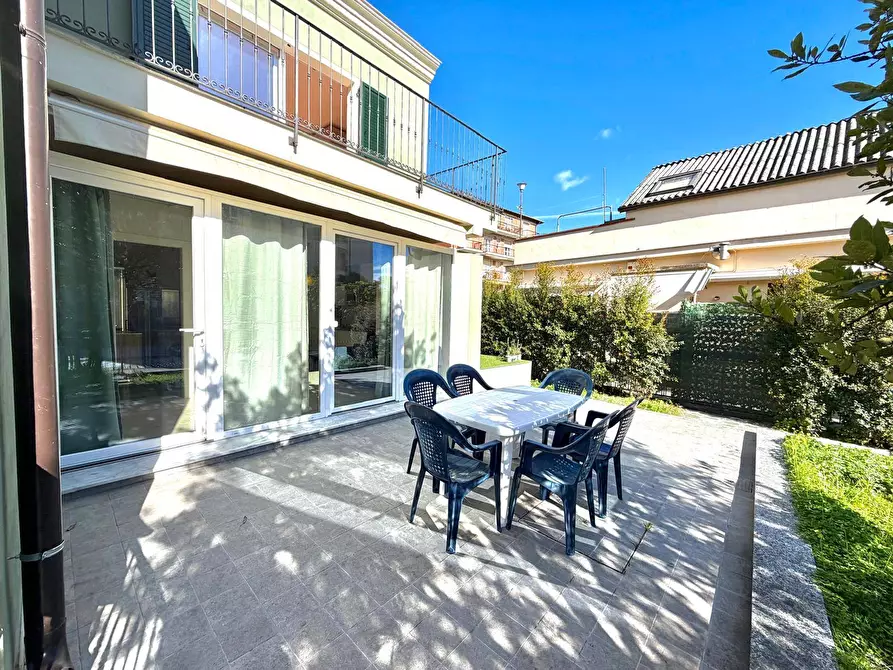 Immagine 33 di Appartamento in vendita  in Via Roma 153 a San Bartolomeo Al Mare