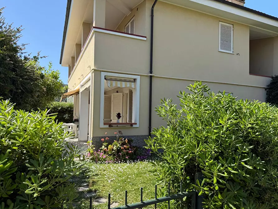 Immagine 2 di Appartamento in vendita  in Via Caduti di Nassirya 3 a Diano Castello
