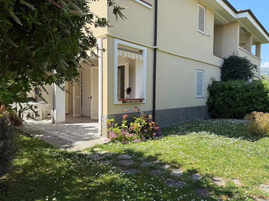 Immagine 5 di Appartamento in vendita  in Via Caduti di Nassirya 3 a Diano Castello