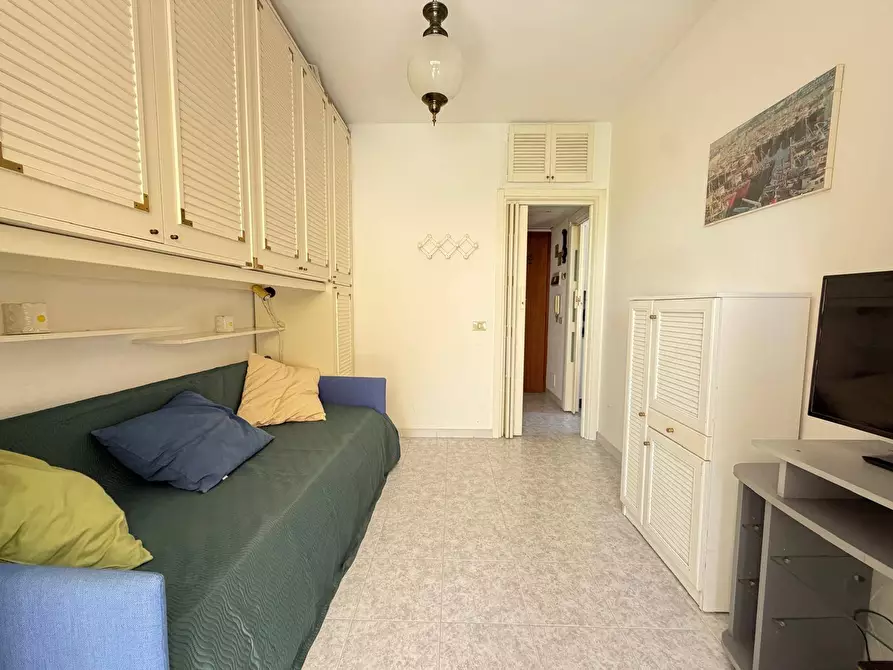 Immagine 23 di Appartamento in vendita  in Via Caduti di Nassirya 3 a Diano Castello