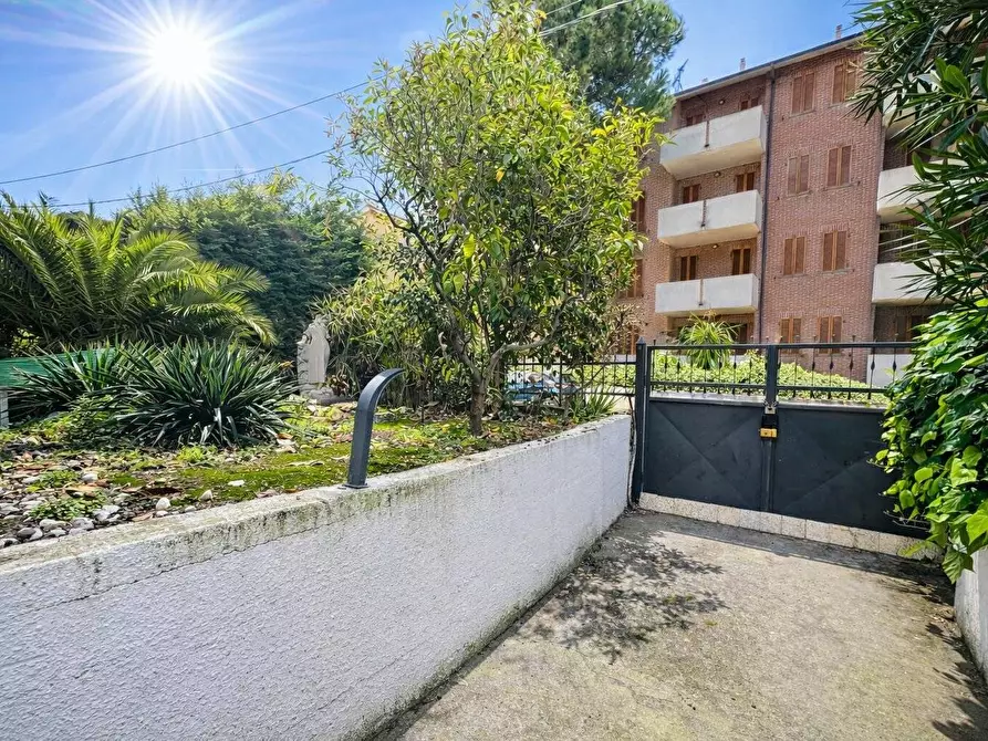 Immagine 9 di Appartamento in vendita  in Via Roma 70 a San Bartolomeo Al Mare
