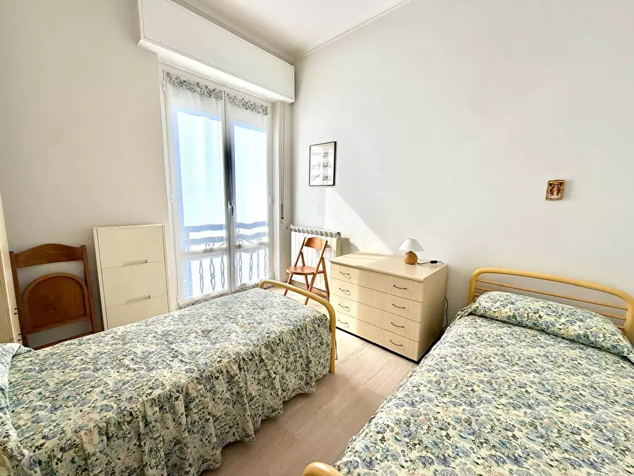 Immagine 15 di Appartamento in vendita  in Piazza Giuseppe Maglione 10 a Diano Marina