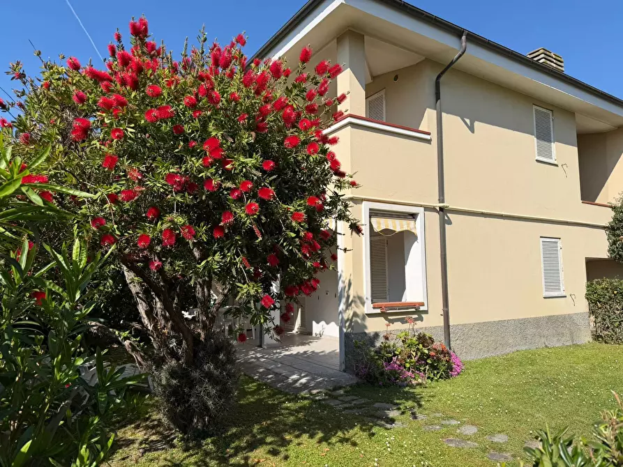 Immagine 3 di Appartamento in vendita  in Via Caduti di Nassirya 3 a Diano Castello