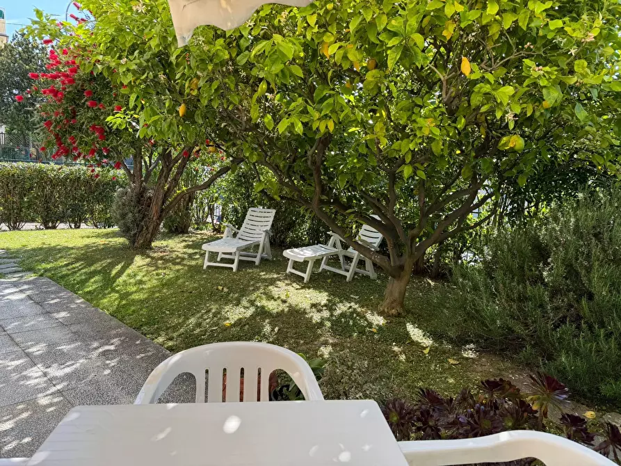 Immagine 19 di Appartamento in vendita  in Via Caduti di Nassirya 3 a Diano Castello