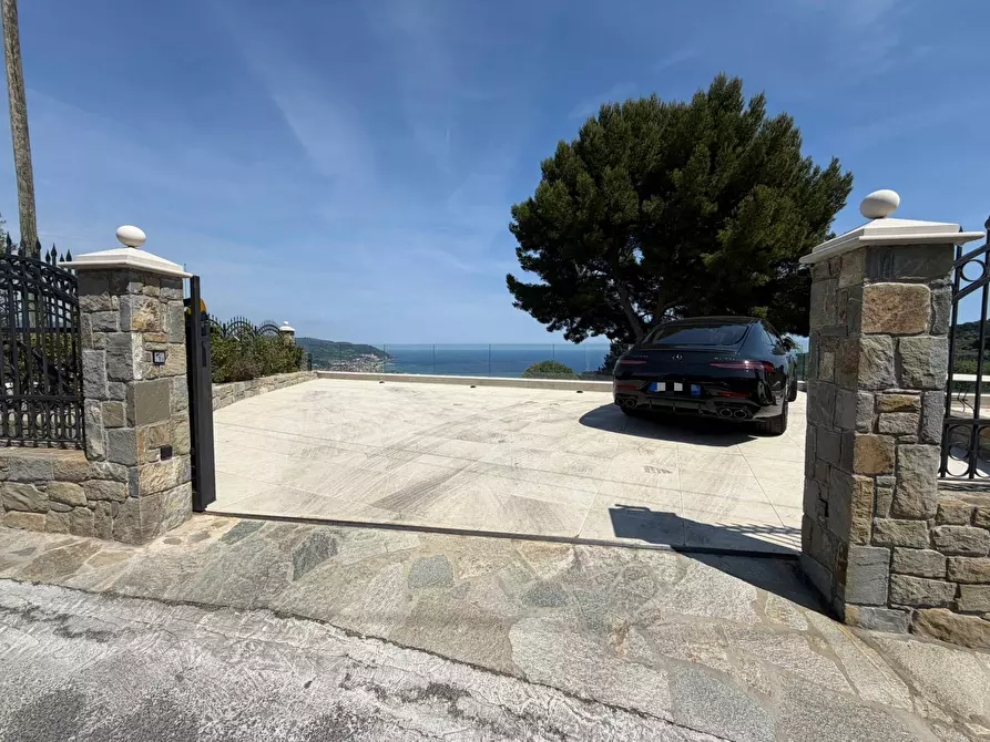Immagine 41 di Villa in vendita  in Gorleri a Diano Marina
