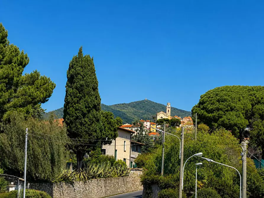Immagine 11 di Appartamento in vendita  in Via S.Eugenio 2 a Diano Marina