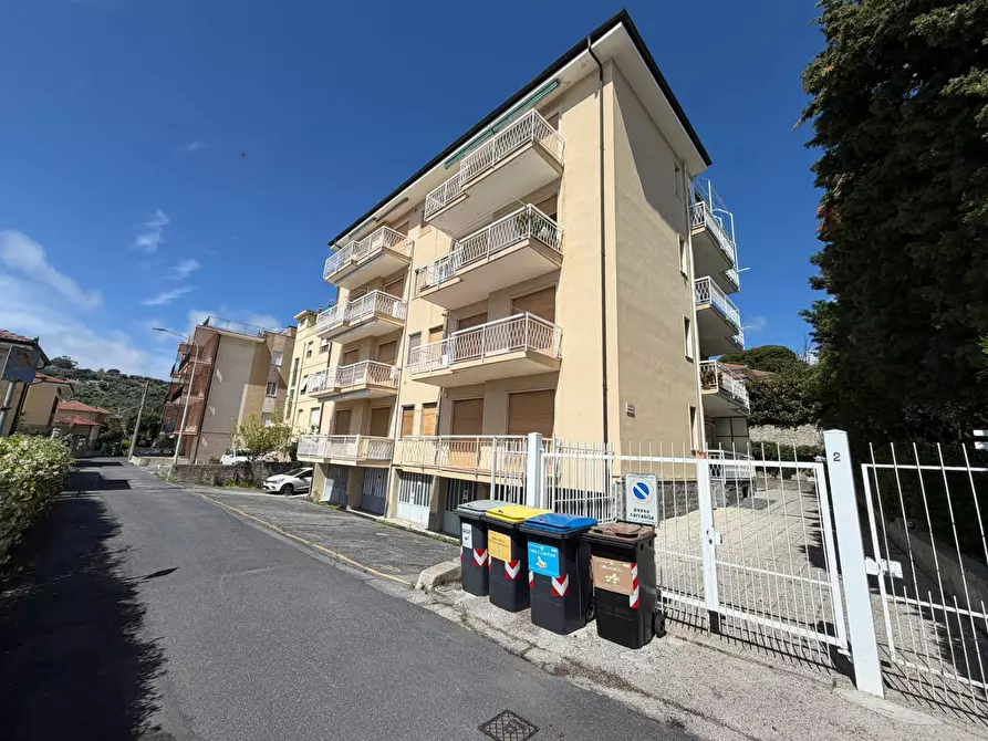 Immagine 24 di Appartamento in vendita  in Via S.Eugenio 2 a Diano Marina