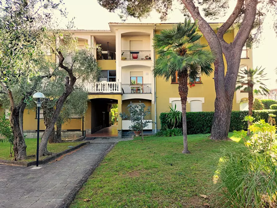 Immagine 31 di Appartamento in vendita  in via ardoino 178 a Diano Marina