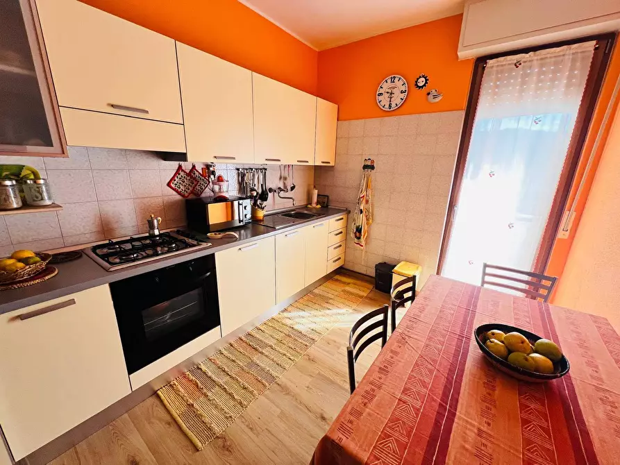 Immagine 9 di Appartamento in vendita  in Via Mazzini 11 a San Bartolomeo Al Mare