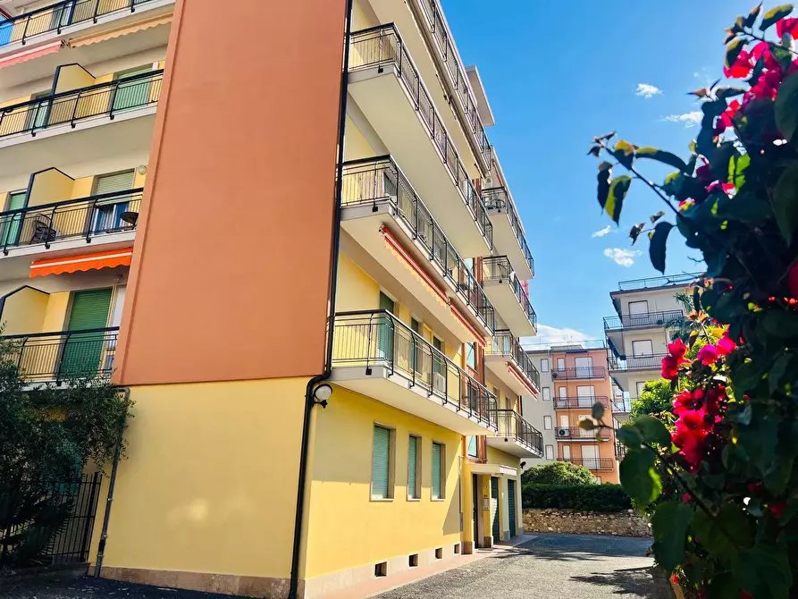 Immagine 1 di Appartamento in vendita  in Via Ischia 12 a San Bartolomeo Al Mare