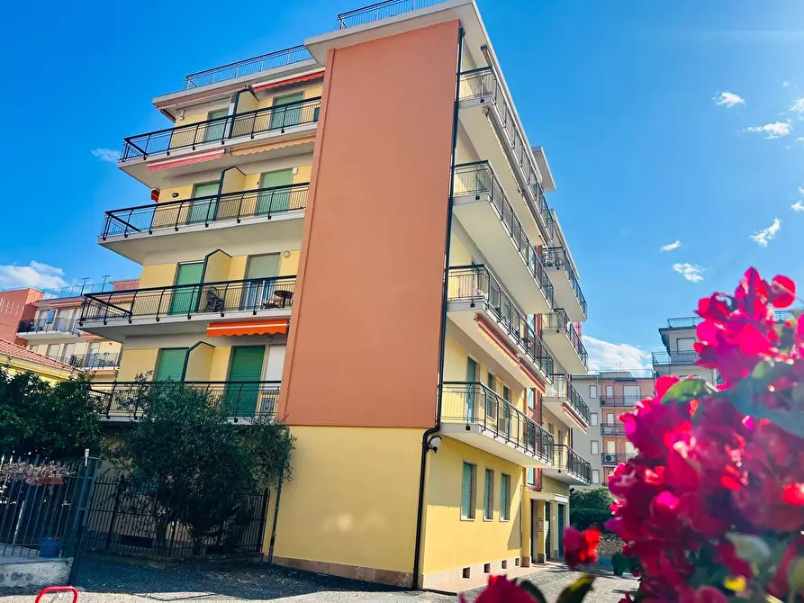 Immagine 17 di Appartamento in vendita  in Via Ischia 12 a San Bartolomeo Al Mare