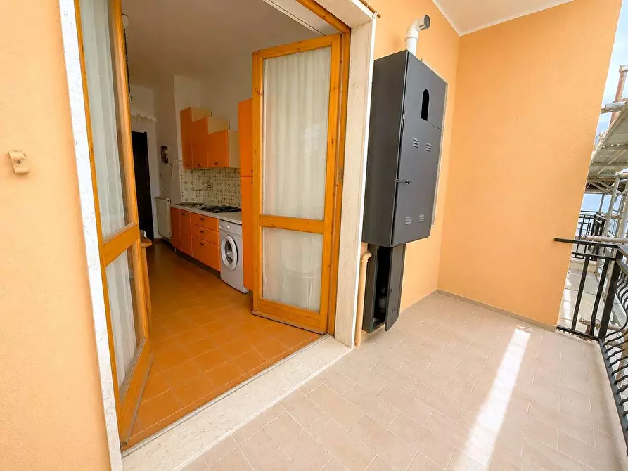Immagine 5 di Appartamento in vendita  in Via Raffaello Sanzio a Diano Marina