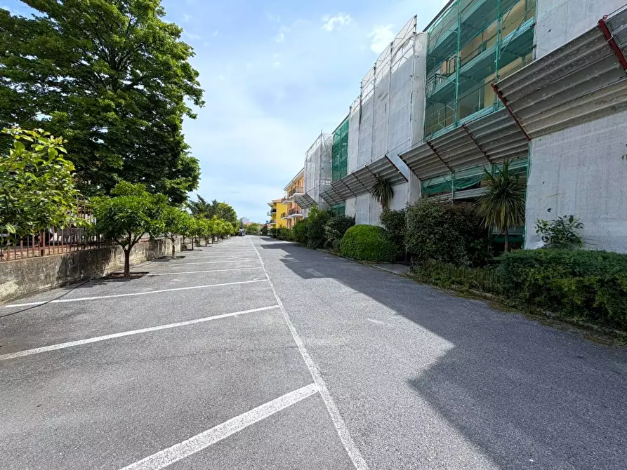 Immagine 18 di Appartamento in vendita  in Via Raffaello Sanzio a Diano Marina