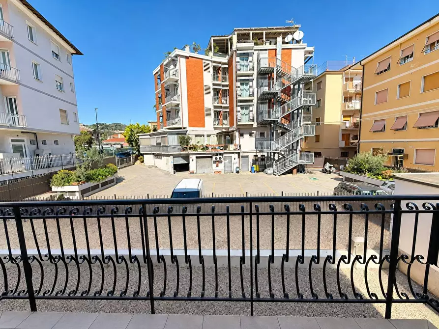 Immagine 6 di Appartamento in vendita  in vico dello Schiavo 17 a Diano Arentino