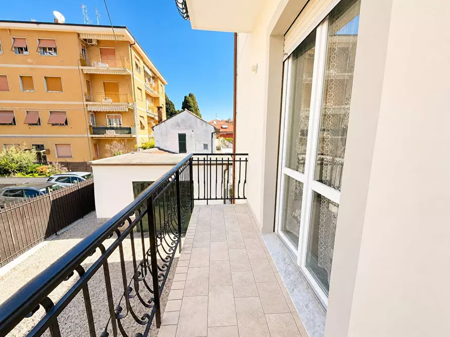 Immagine 8 di Appartamento in vendita  in vico dello Schiavo 17 a Diano Arentino
