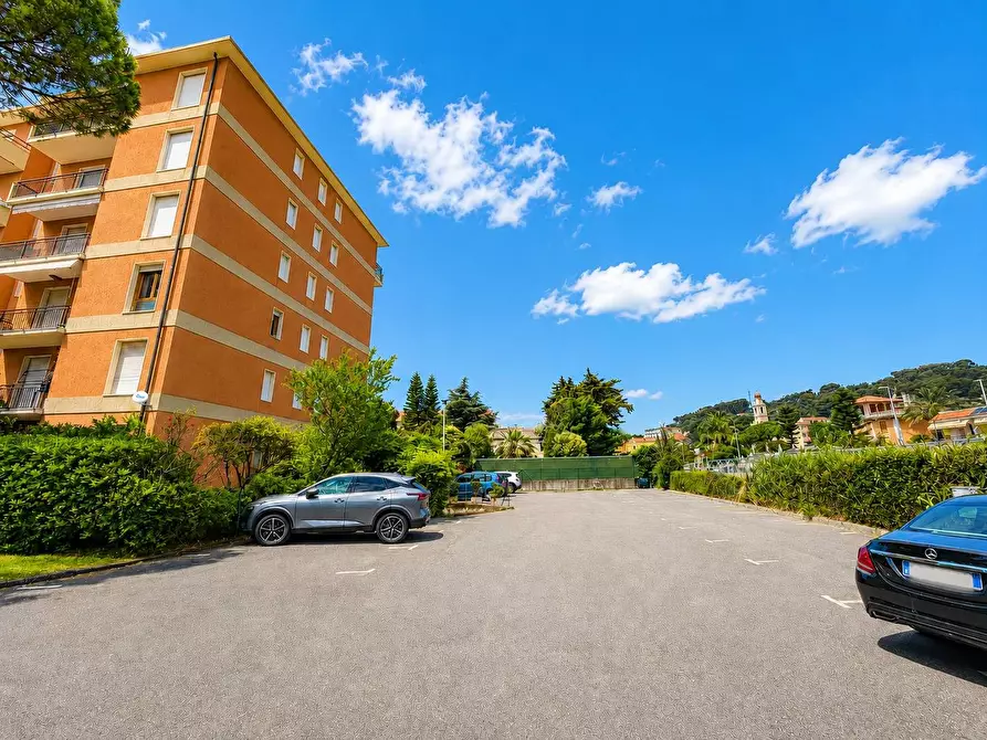 Immagine 27 di Appartamento in vendita  in Via Giardino 1° Maggio 5 a San Bartolomeo Al Mare