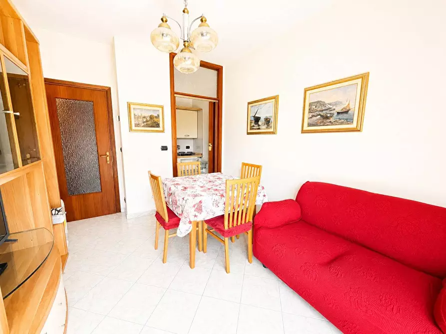 Immagine 4 di Appartamento in vendita  in Piazza Aurora a San Bartolomeo Al Mare