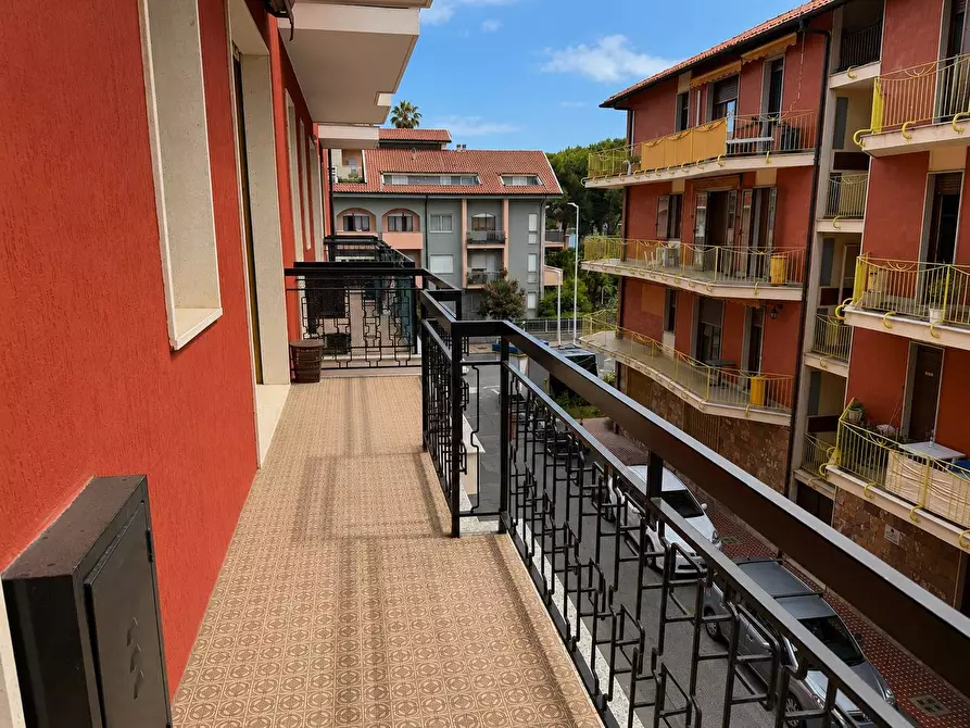 Immagine 8 di Appartamento in vendita  in Piazza Aurora a San Bartolomeo Al Mare