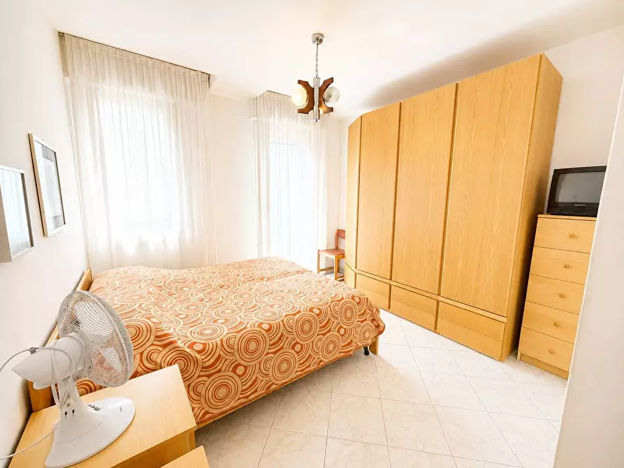 Immagine 11 di Appartamento in vendita  in Piazza Aurora a San Bartolomeo Al Mare