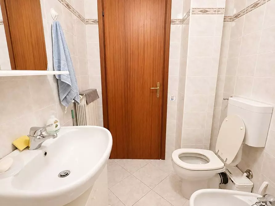 Immagine 17 di Appartamento in vendita  in Piazza Aurora a San Bartolomeo Al Mare