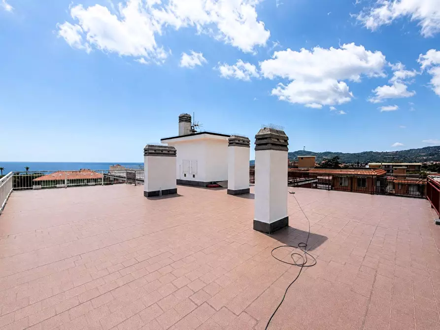 Immagine 12 di Appartamento in vendita  in Via Aurelia 84 a San Bartolomeo Al Mare