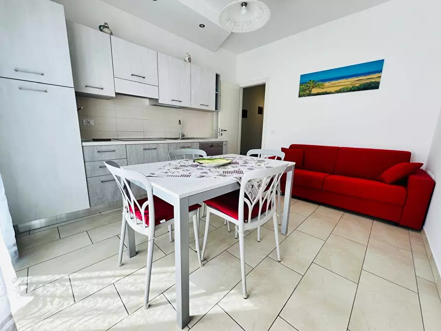 Immagine 3 di Appartamento in vendita  in via sardegna a San Bartolomeo Al Mare