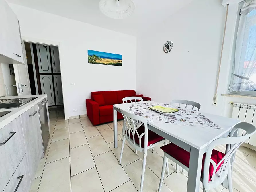 Immagine 6 di Appartamento in vendita  in via sardegna a San Bartolomeo Al Mare