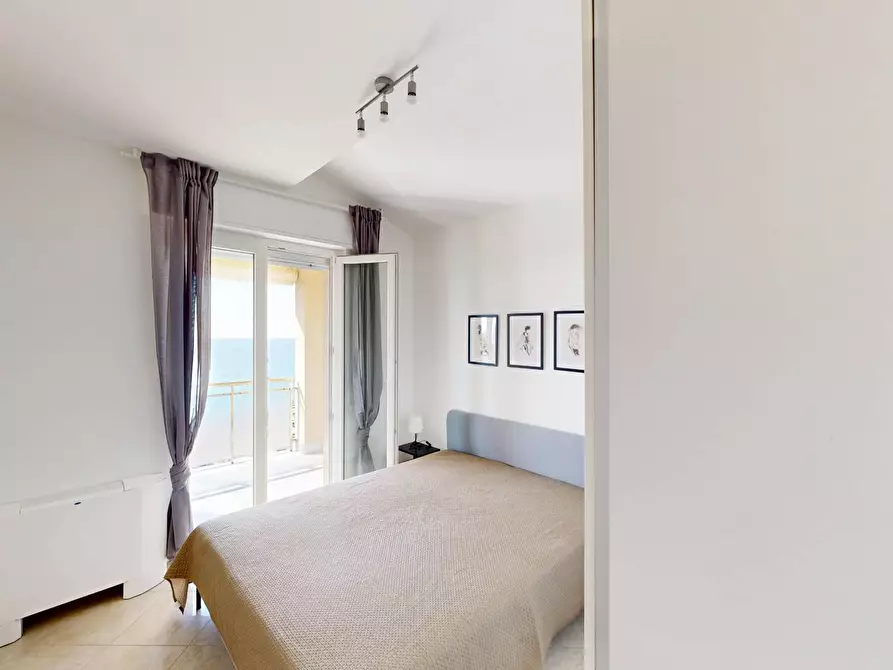 Immagine 17 di Appartamento in vendita  in Via dei Gerani a Diano Arentino