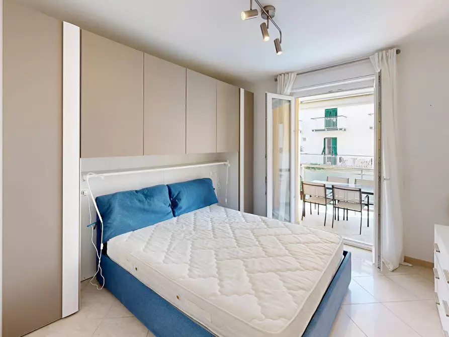 Immagine 10 di Appartamento in vendita  in Via dei Geranei a Diano Marina
