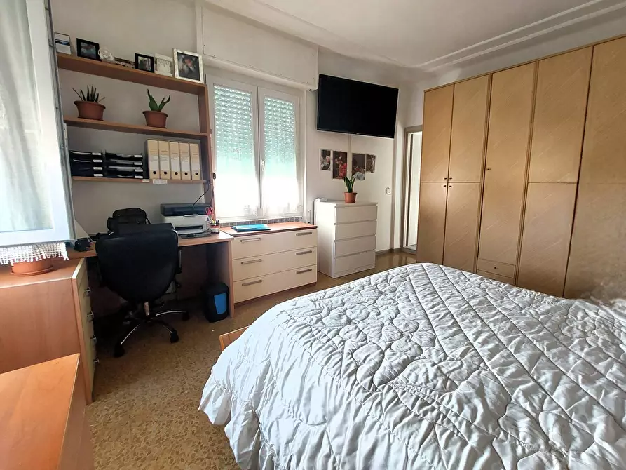 Immagine 20 di Appartamento in vendita  in Piazza Mameli a Imperia