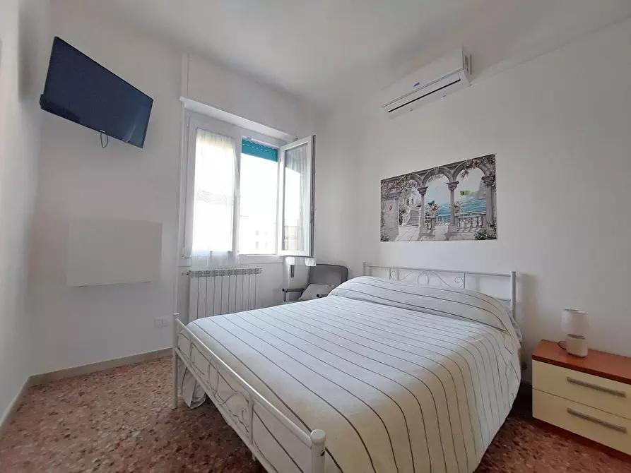 Immagine 28 di Appartamento in vendita  in Piazza Mameli a Imperia