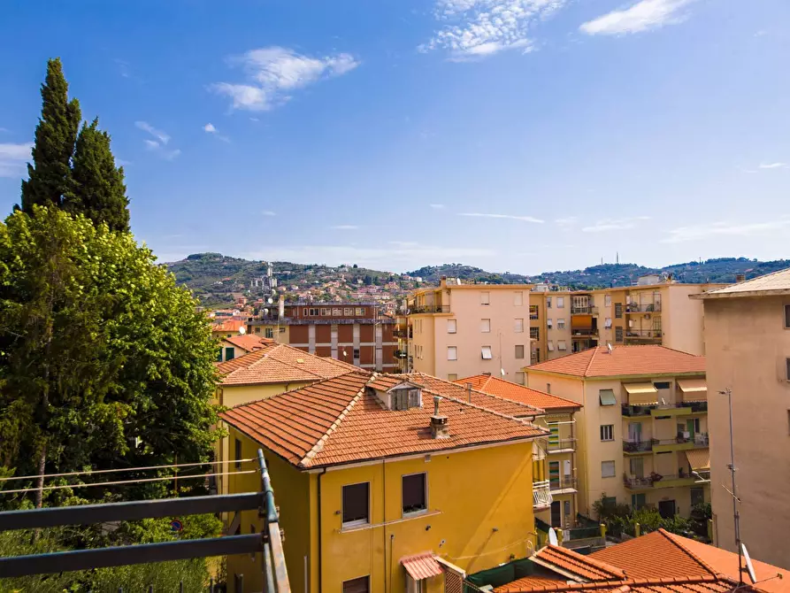 Immagine 12 di Appartamento in vendita  in Via Privata Risso 23 a Imperia