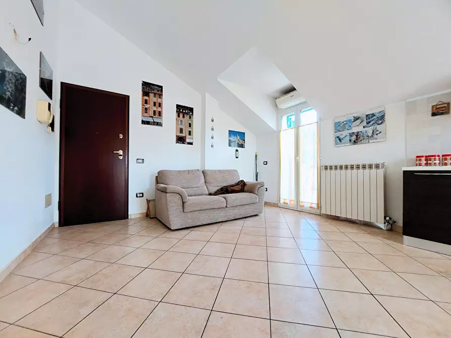 Immagine 4 di Appartamento in vendita  in via Diano San Pietro a Diano Arentino