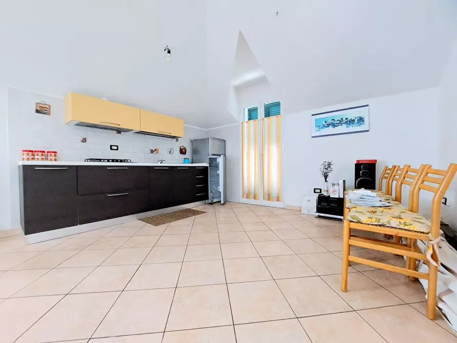 Immagine 6 di Appartamento in vendita  in via Diano San Pietro a Diano Arentino