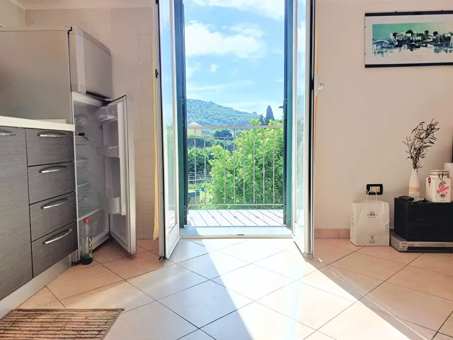 Immagine 7 di Appartamento in vendita  in via Diano San Pietro a Diano Arentino