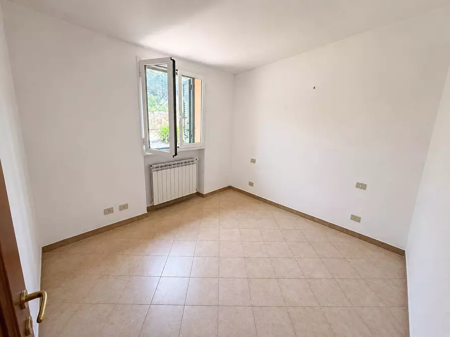Immagine 14 di Villa in vendita  in Via Fanny Roncati Carli a Imperia