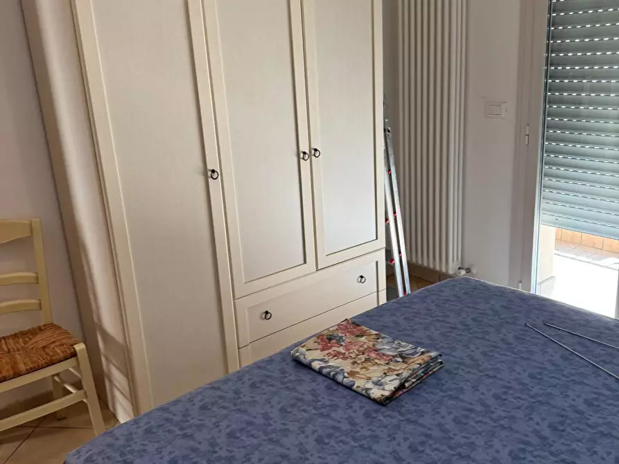 Immagine 15 di Locale commerciale in vendita  a Alba Adriatica