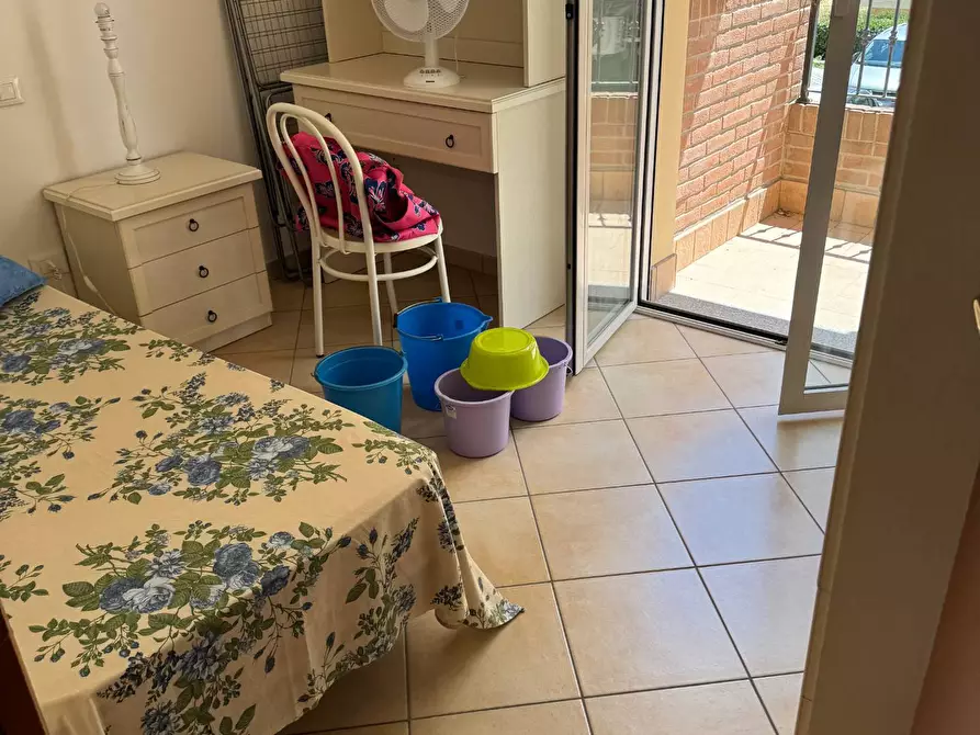 Immagine 19 di Locale commerciale in vendita  a Alba Adriatica