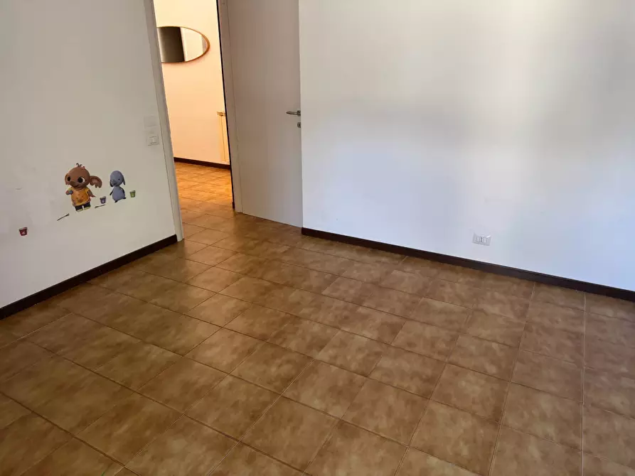 Immagine 16 di Locale commerciale in vendita  in via XXIV maggio a Tortoreto