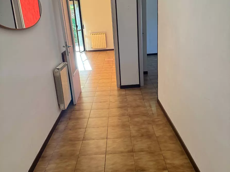 Immagine 32 di Locale commerciale in vendita  in via XXIV maggio a Tortoreto