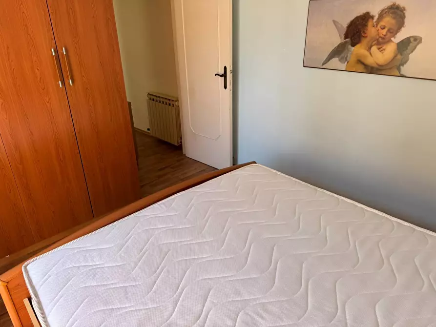 Immagine 9 di Locale commerciale in vendita  in via gorizia a Alba Adriatica