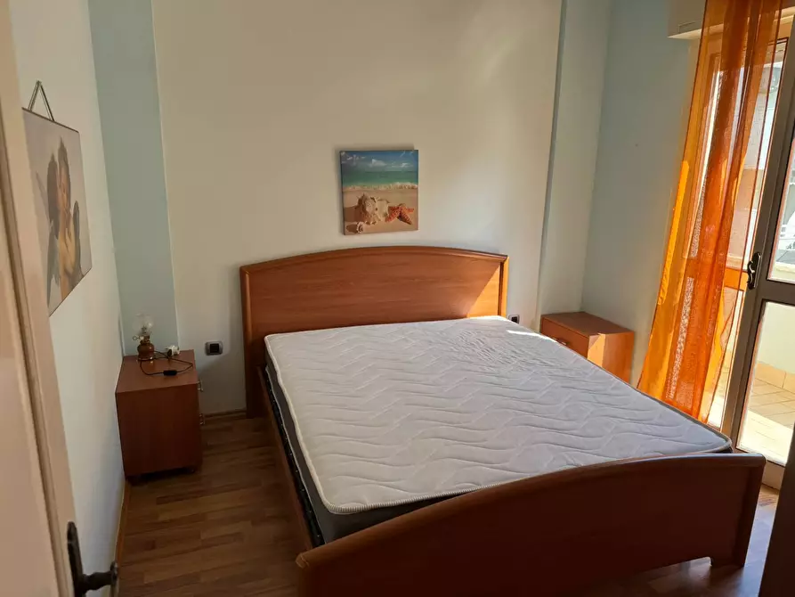 Immagine 15 di Locale commerciale in vendita  in via gorizia a Alba Adriatica