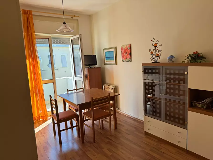 Immagine 5 di Locale commerciale in vendita  in via gorizia a Alba Adriatica