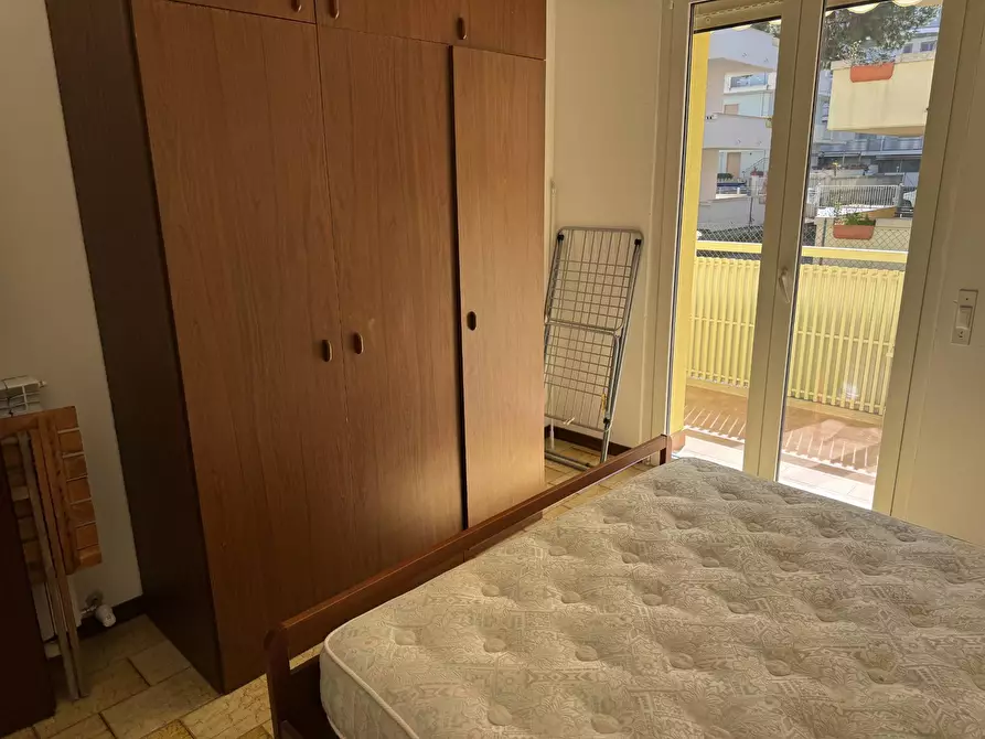 Immagine 14 di Locale commerciale in vendita  in via padova a Alba Adriatica