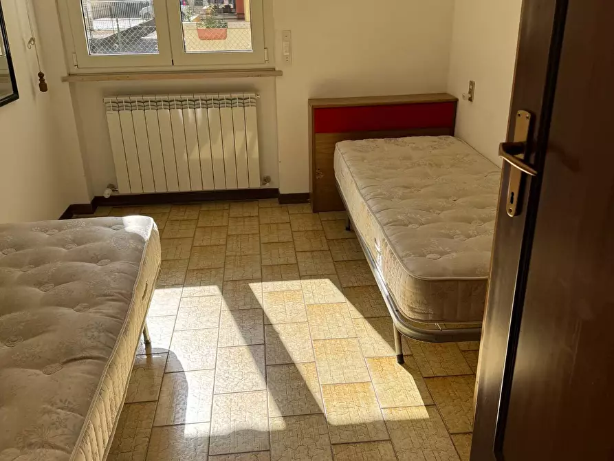 Immagine 17 di Locale commerciale in vendita  in via padova a Alba Adriatica