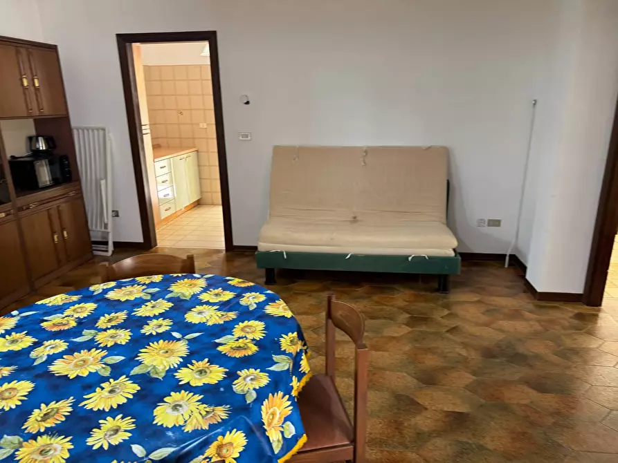 Immagine 8 di Locale commerciale in vendita  in via padova a Alba Adriatica