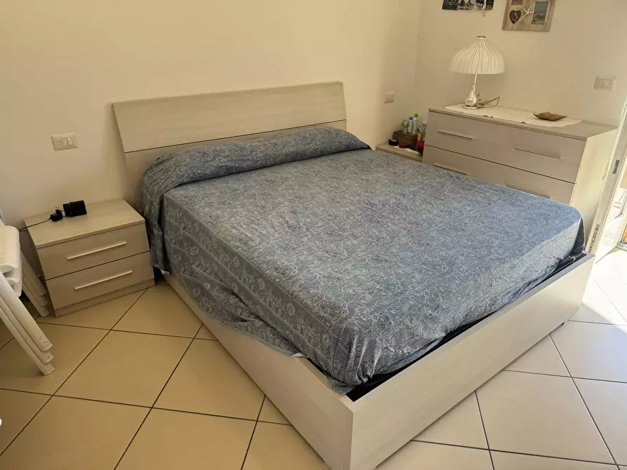 Immagine 22 di Locale commerciale in vendita  in via Scopellitti a Tortoreto