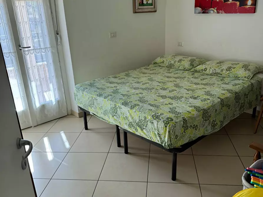 Immagine 37 di Locale commerciale in vendita  in via Scopellitti a Tortoreto