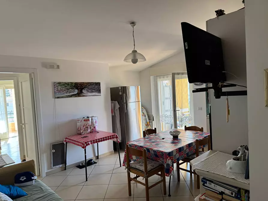 Immagine 11 di Locale commerciale in vendita  in via Scopellitti a Tortoreto