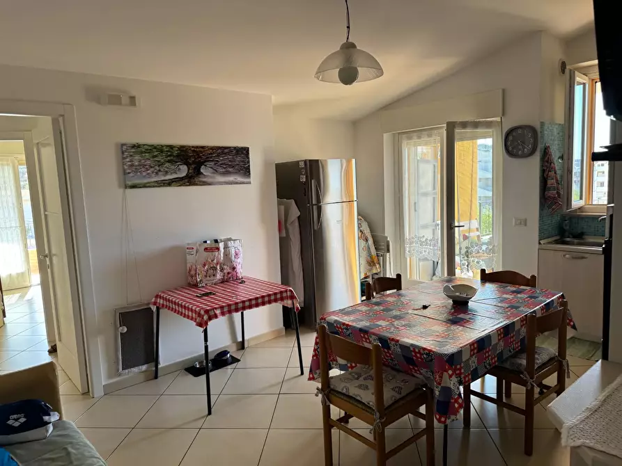 Immagine 19 di Locale commerciale in vendita  in via Scopellitti a Tortoreto